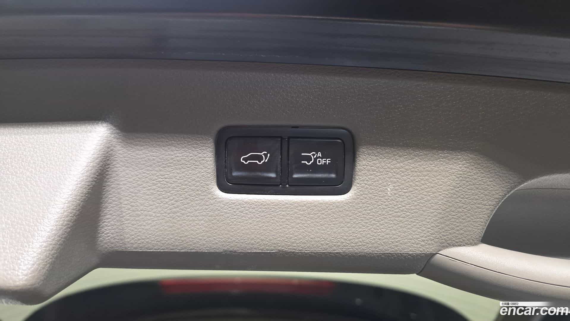 Canival Kia 2022.8-OPTION-047