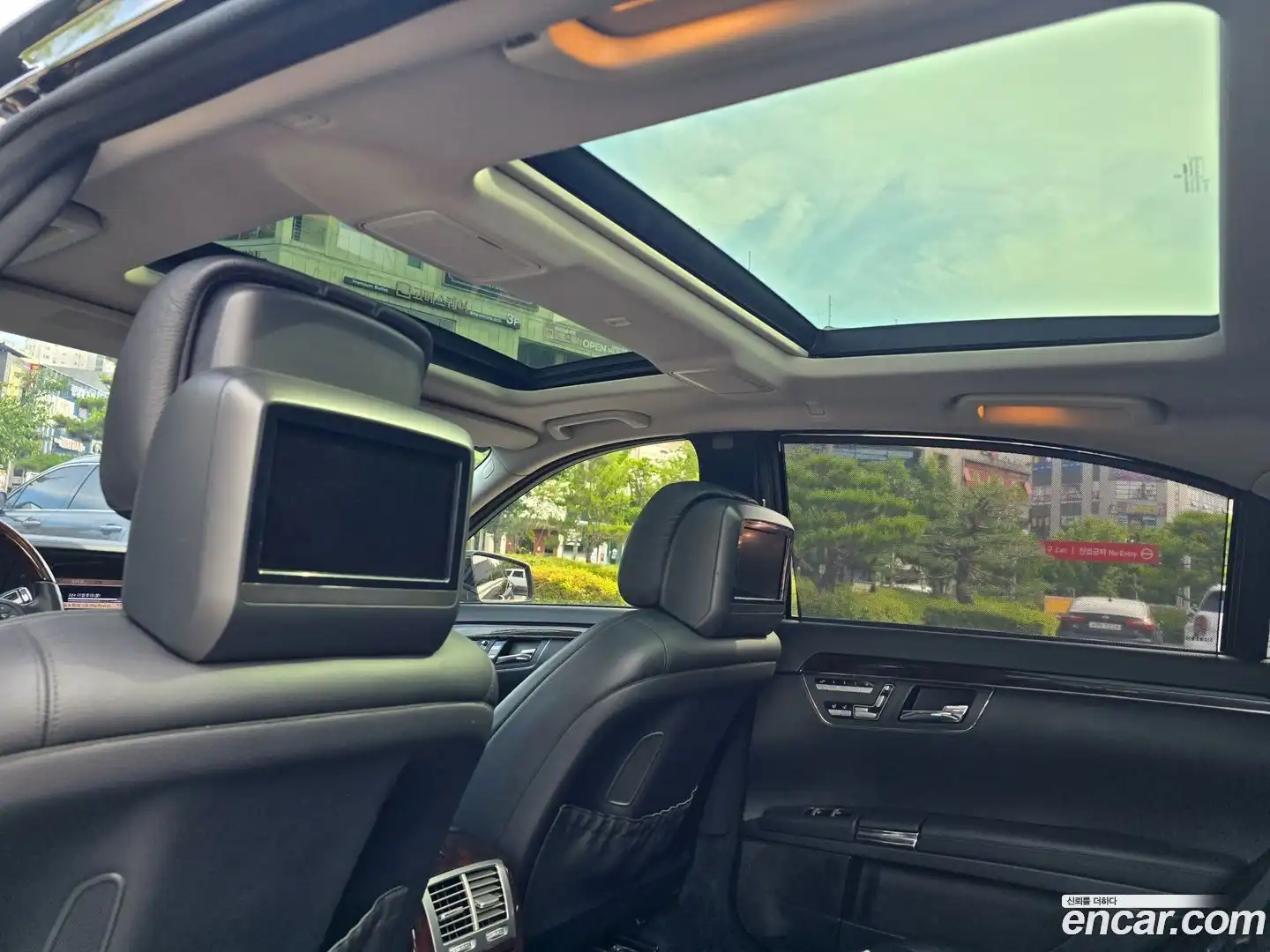 S-Class Mercedes-Benz 2011.5-OPTION-016