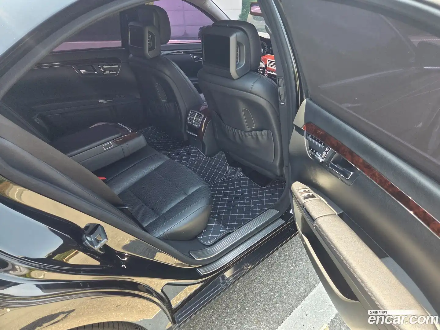 S-Class Mercedes-Benz 2011.5-OPTION-022