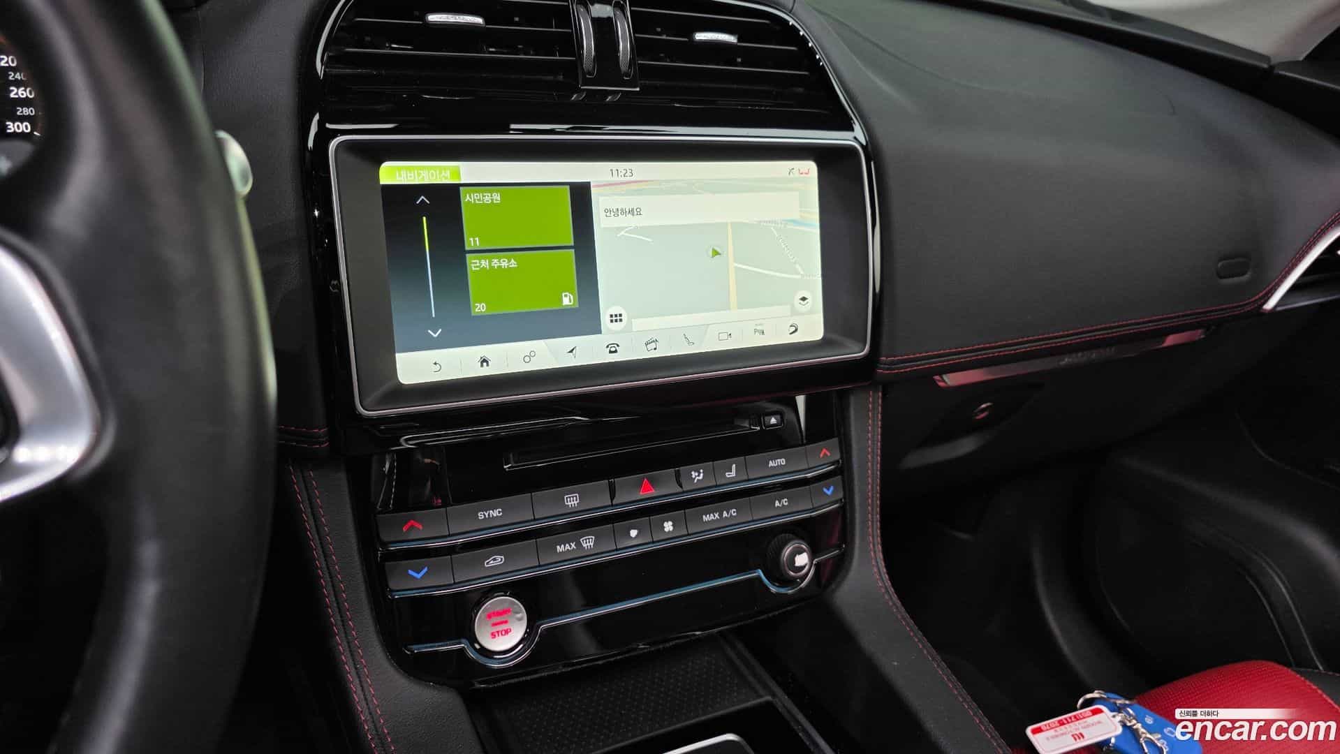 F-PACE Jaguar 2017.8-OPTION-019