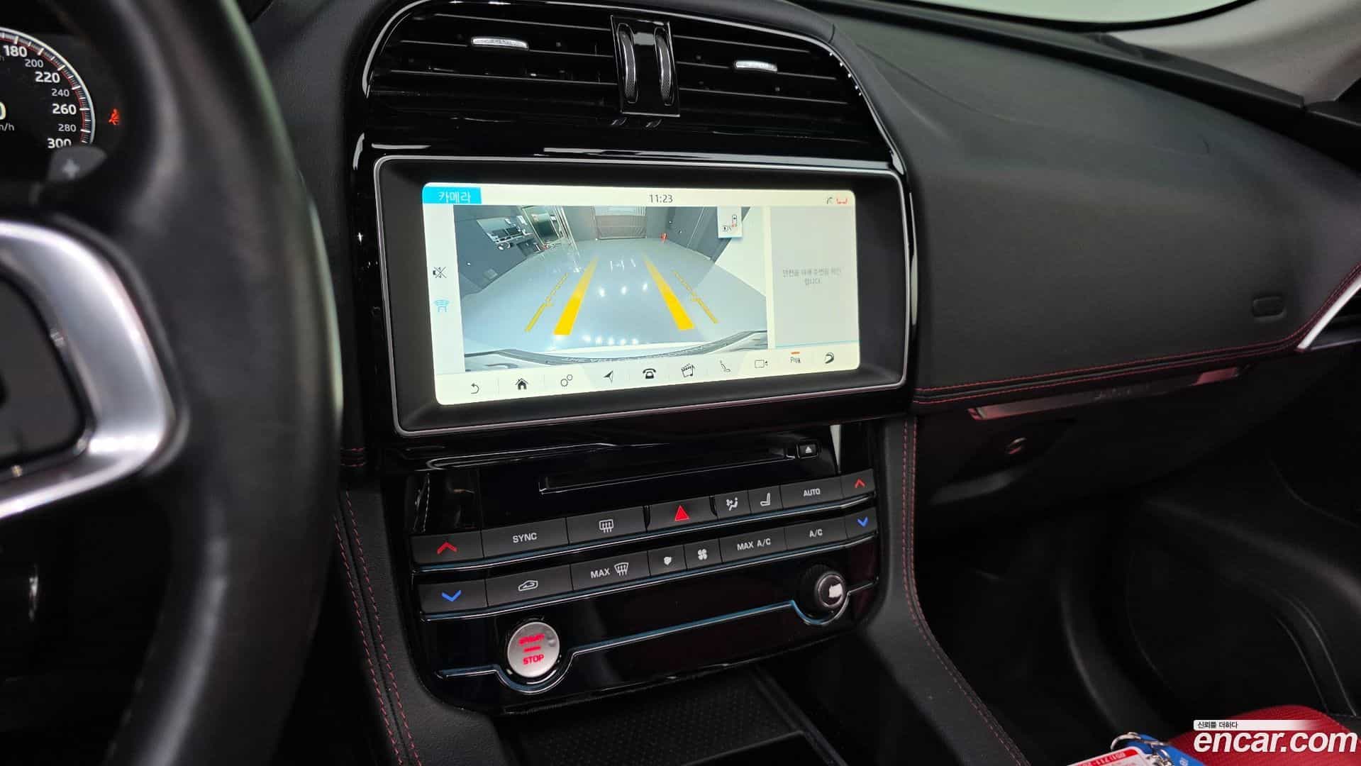 F-PACE Jaguar 2017.8-OPTION-021