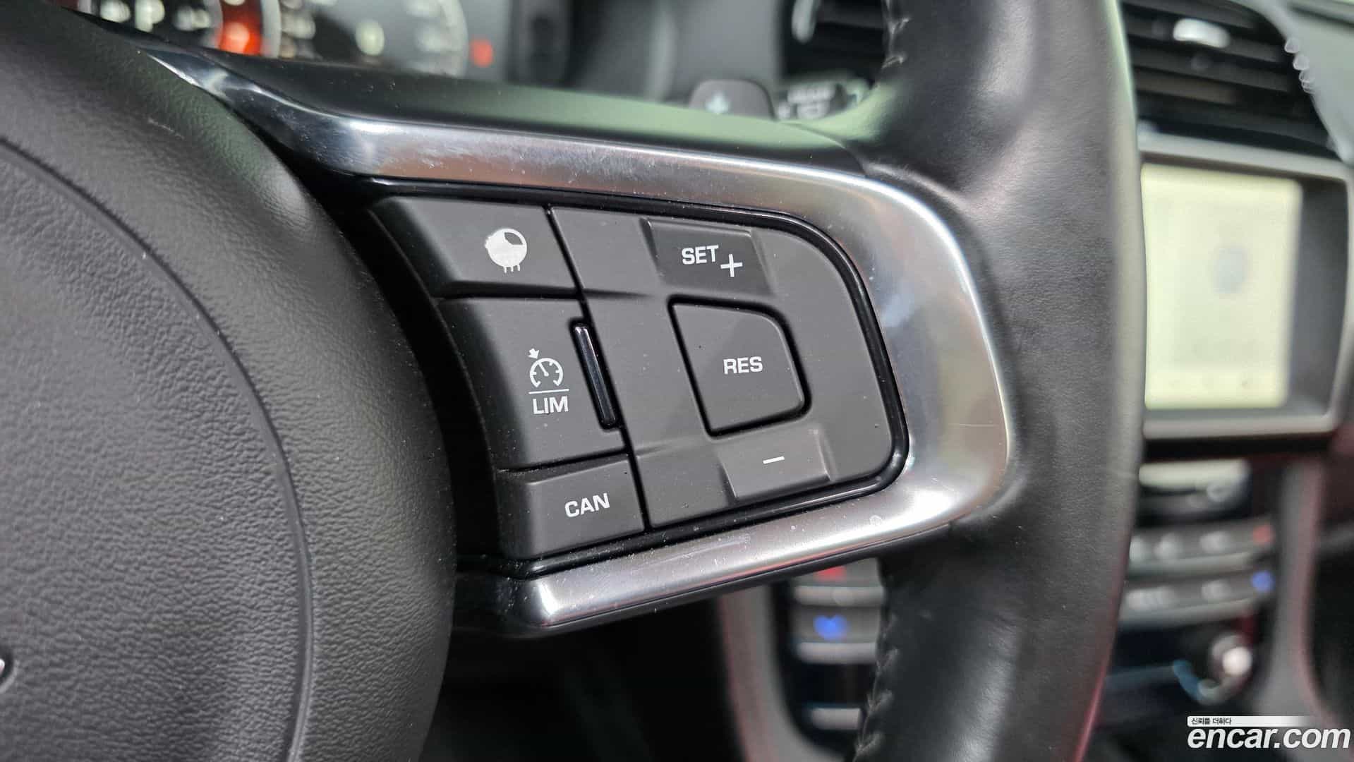 F-PACE Jaguar 2017.8-OPTION-023