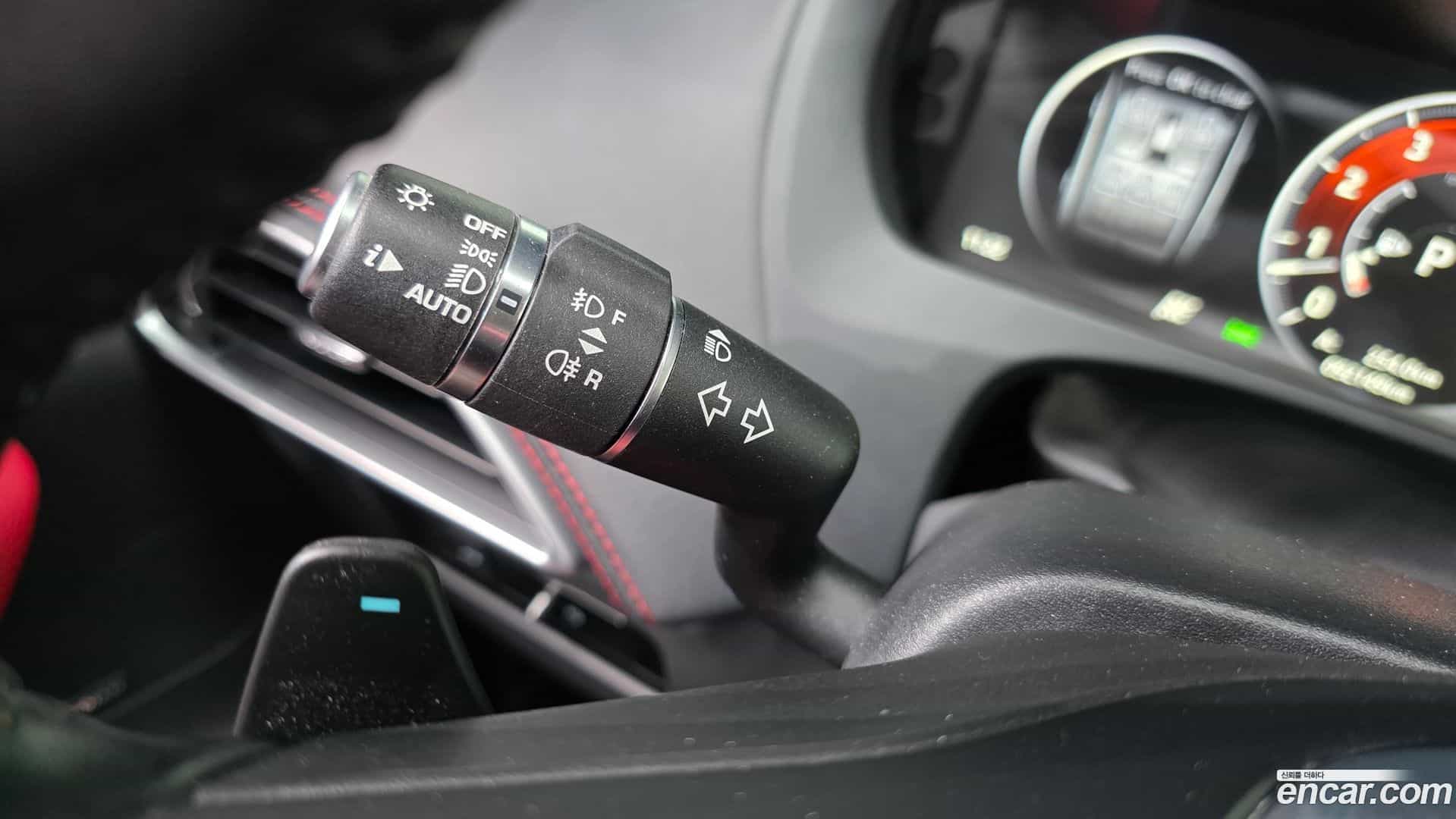 F-PACE Jaguar 2017.8-OPTION-041