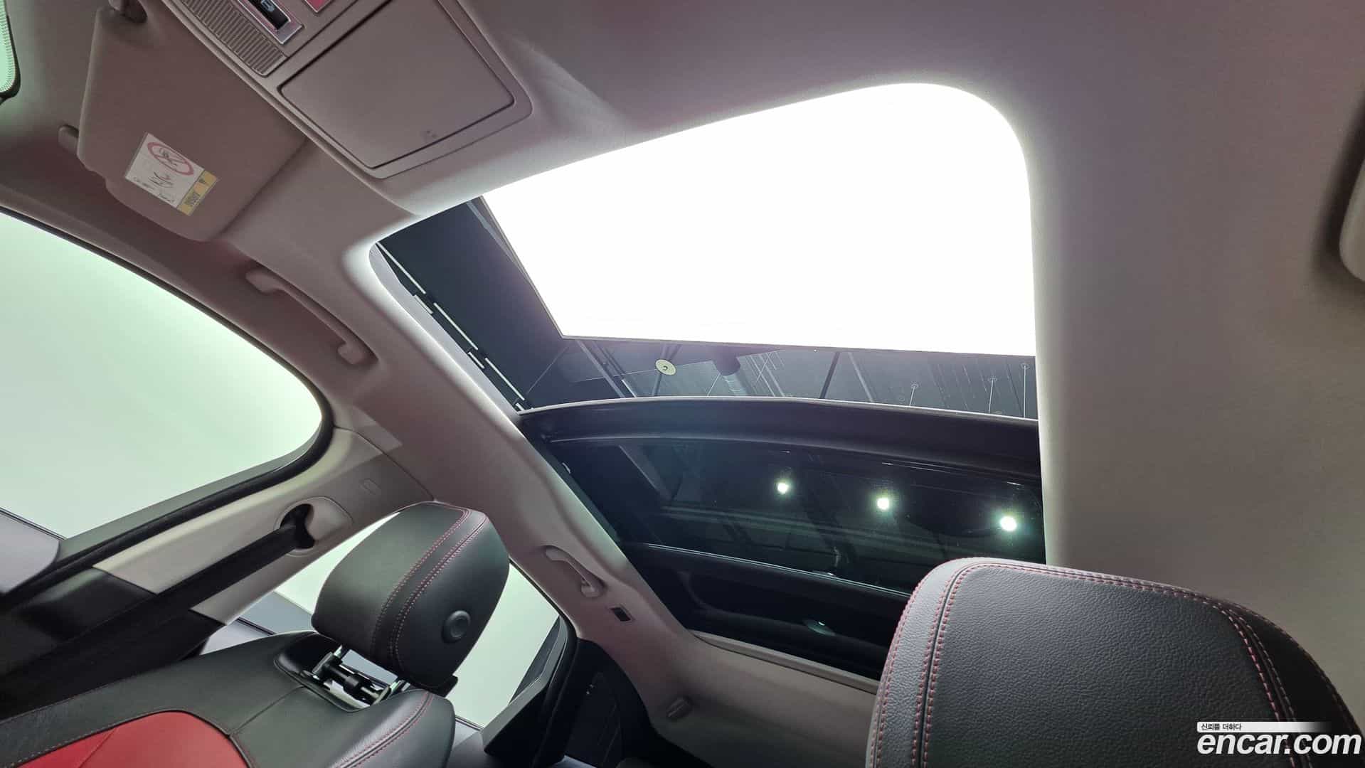 F-PACE Jaguar 2017.8-OPTION-044