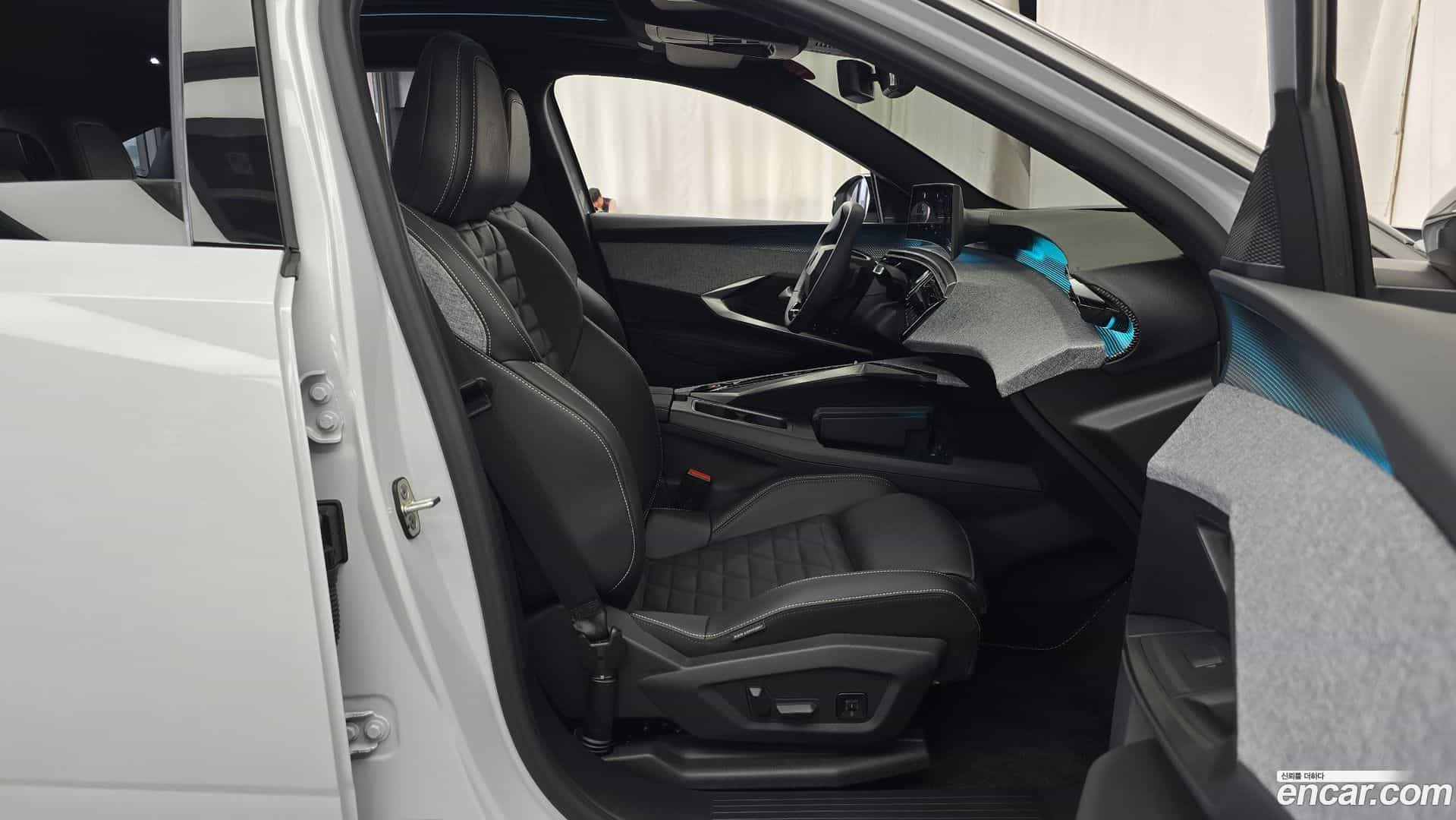 3008 Peugeot 2025.5-INNER-036