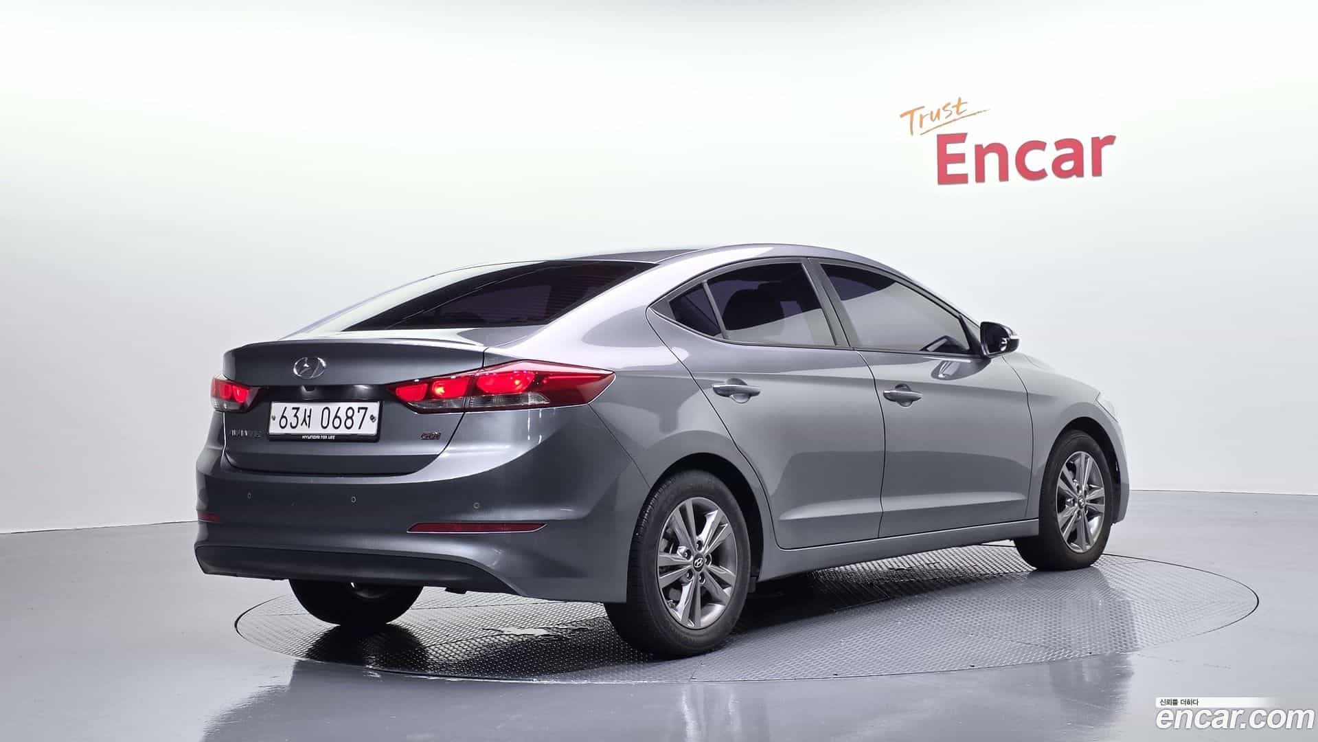 AVANTE Hyundai 2016.0-OUTER-002