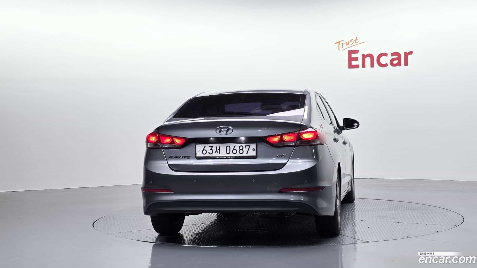 AVANTE Hyundai 2016.0-OUTER-004