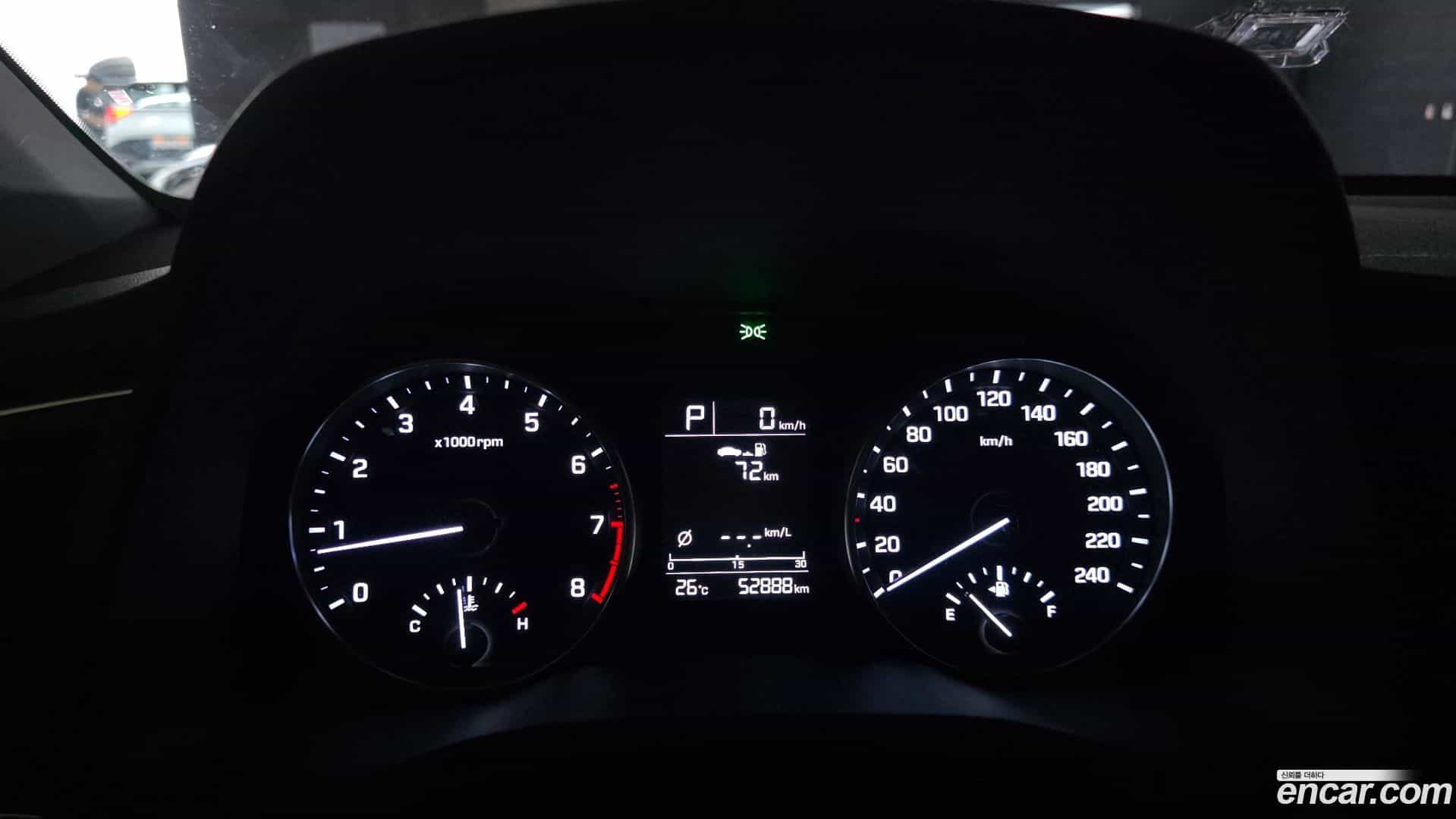 AVANTE Hyundai 2016.0-INNER-008