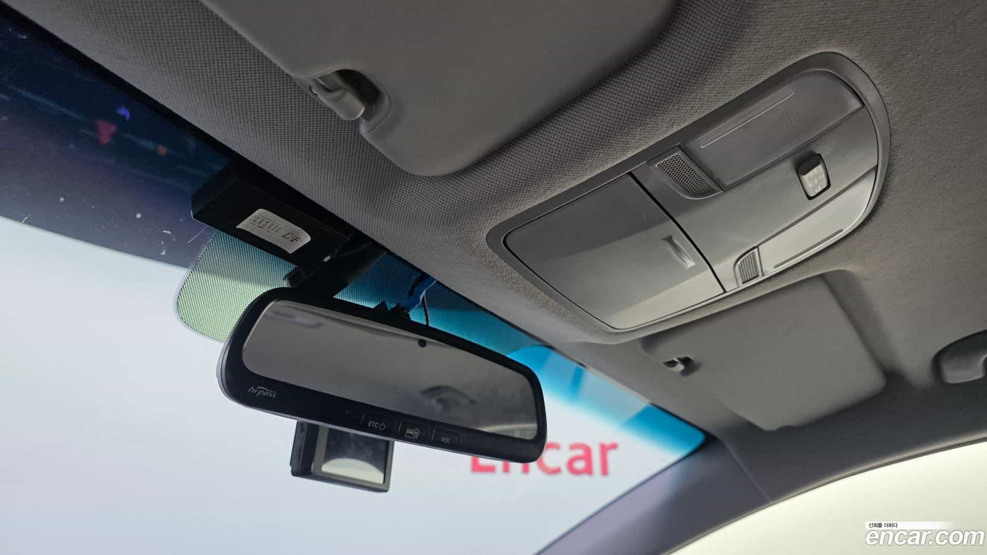 AVANTE Hyundai 2016.0-OPTION-041