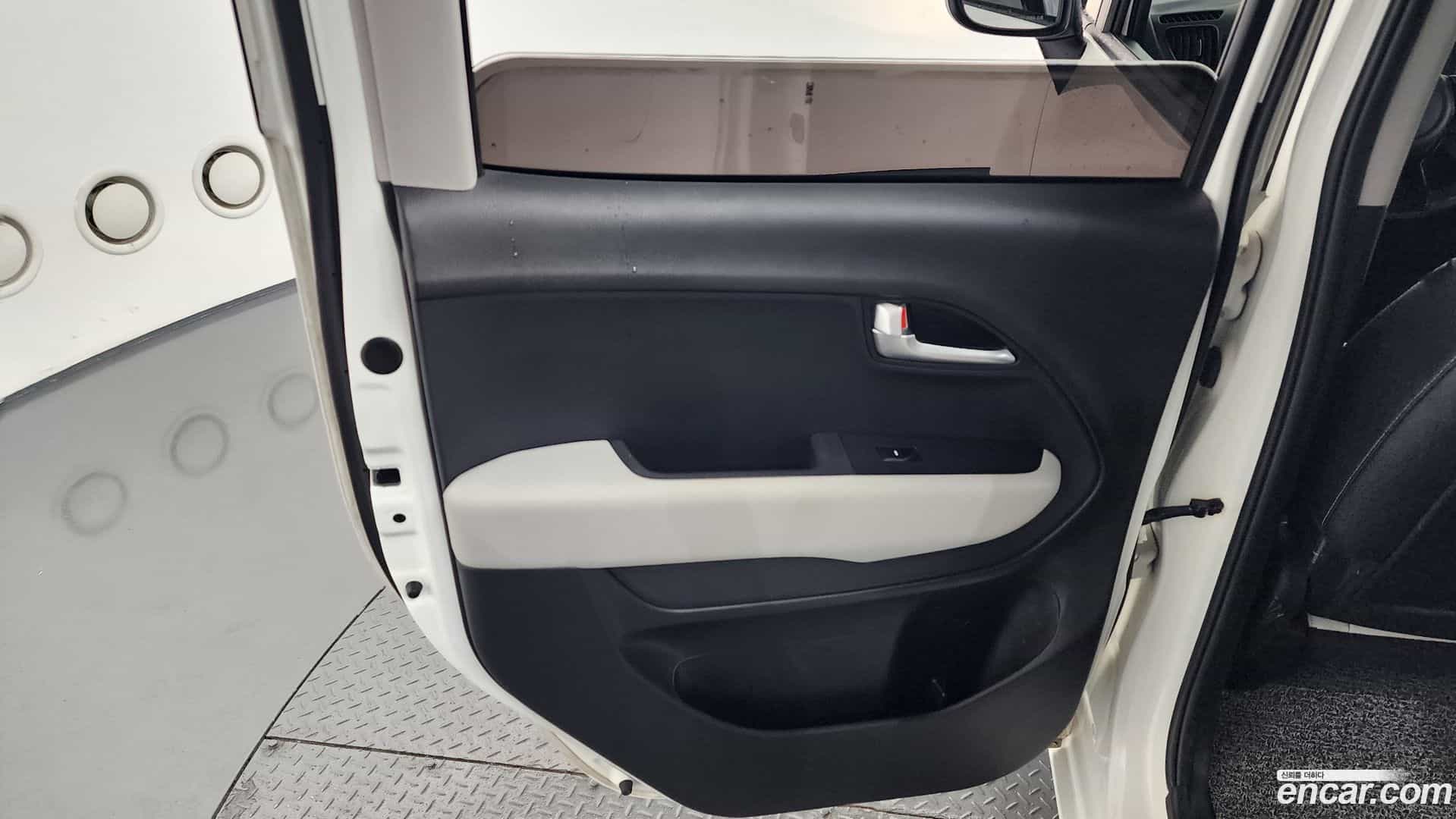 RAY Kia 2022.9-INNER-035