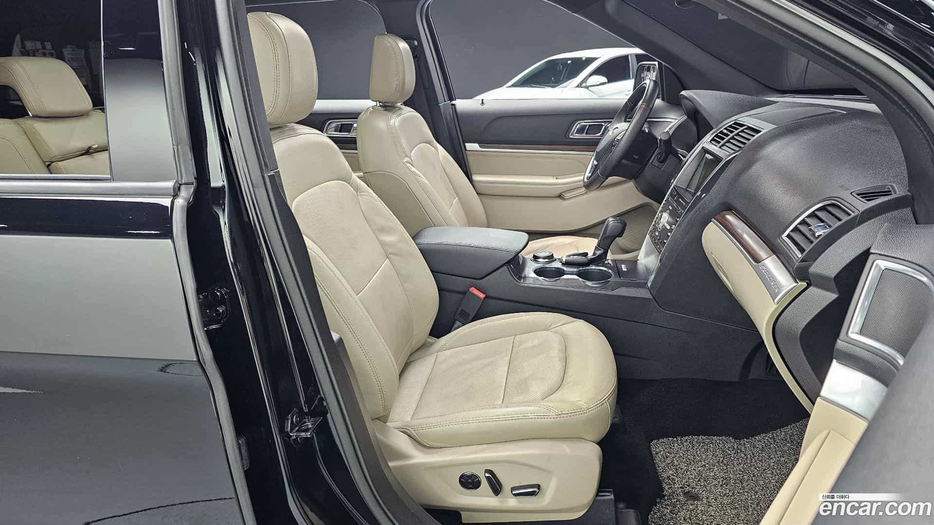Explorer Ford 2018.9-INNER-010