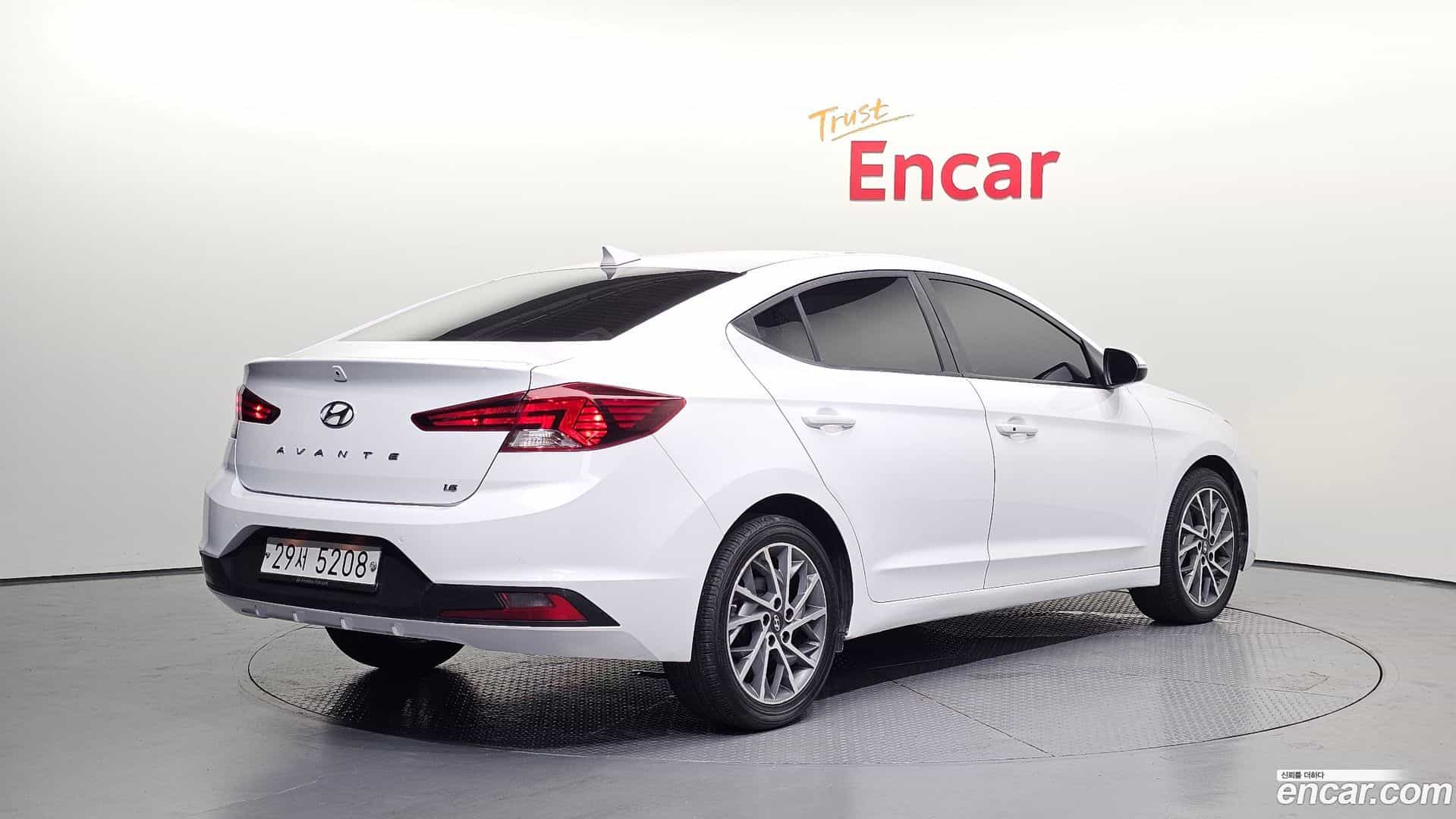AVANTE Hyundai 2019.3-OUTER-002