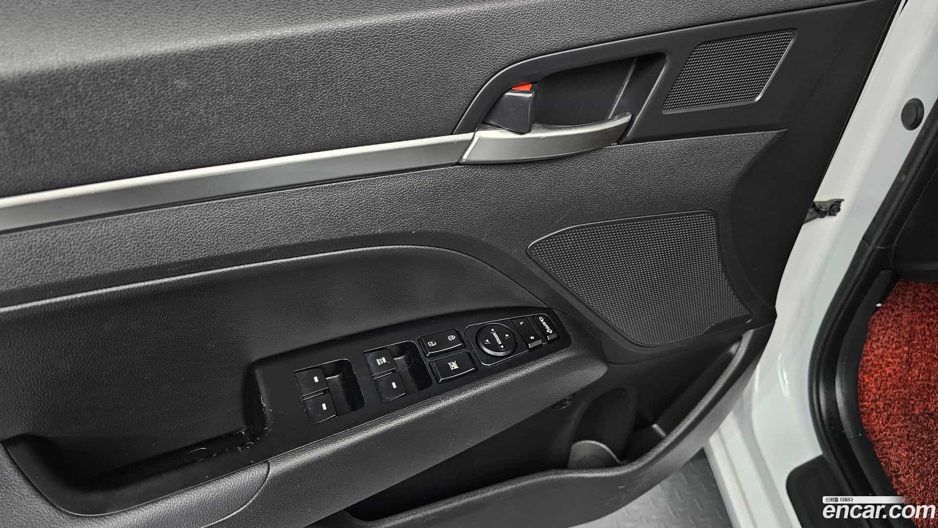 AVANTE Hyundai 2019.3-OPTION-017