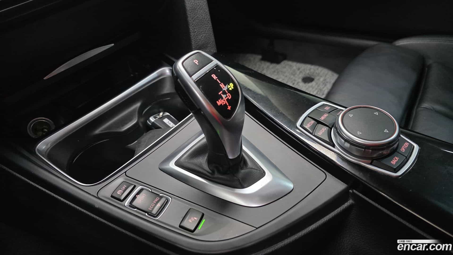 4-Series BMW 2015.2-INNER-009