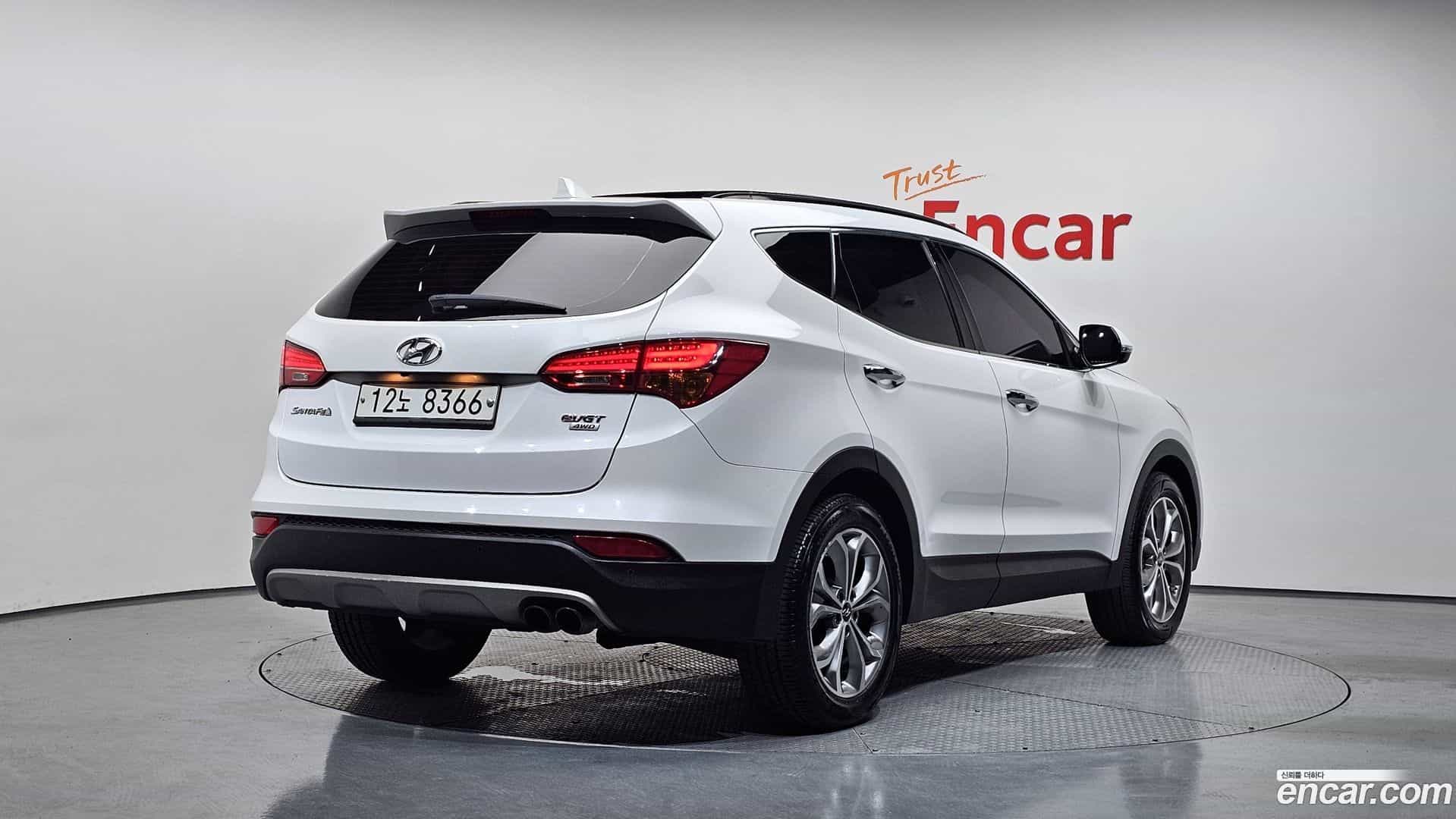 Santafe Hyundai 2014.5-OUTER-002