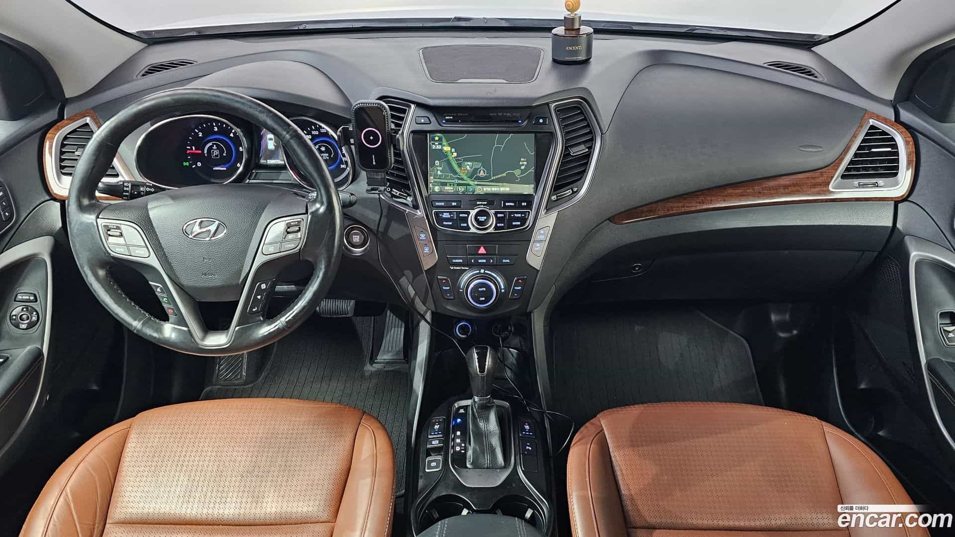 Santafe Hyundai 2014.5-INNER-007