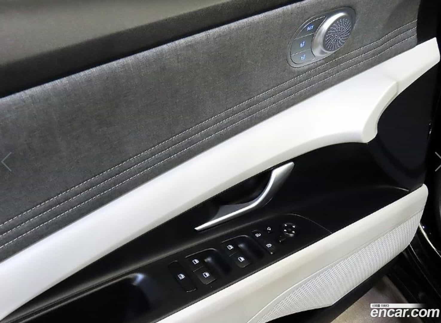 AVANTE Hyundai 2022.4-OPTION-017