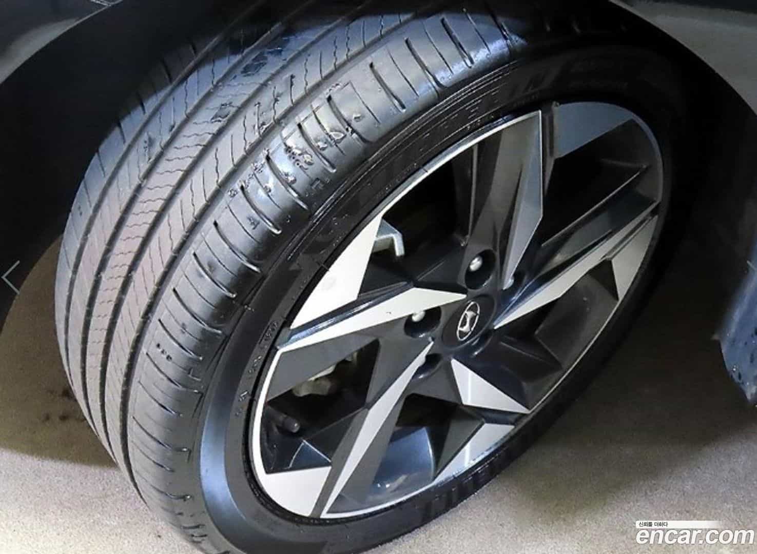 AVANTE Hyundai 2022.4-OPTION-024