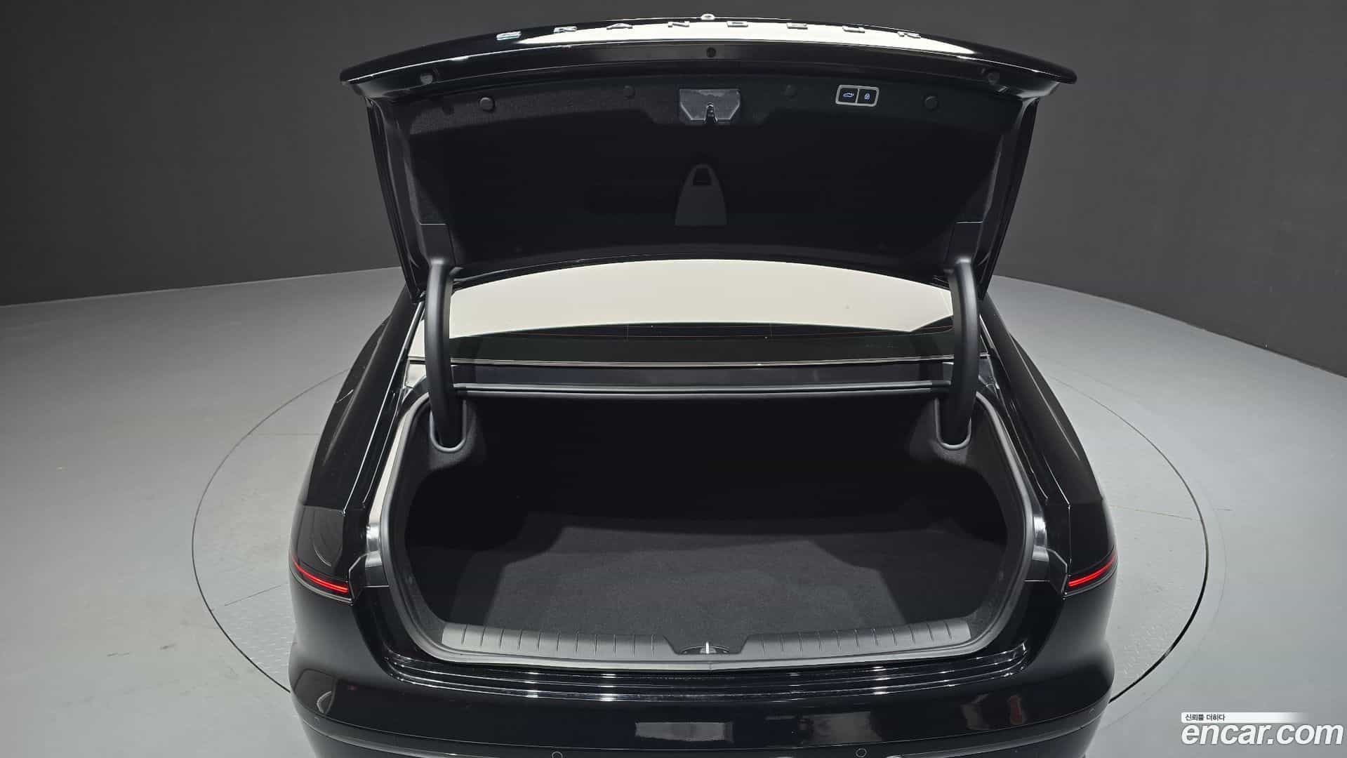 Grandeur Hyundai 2023.2-OPTION-046