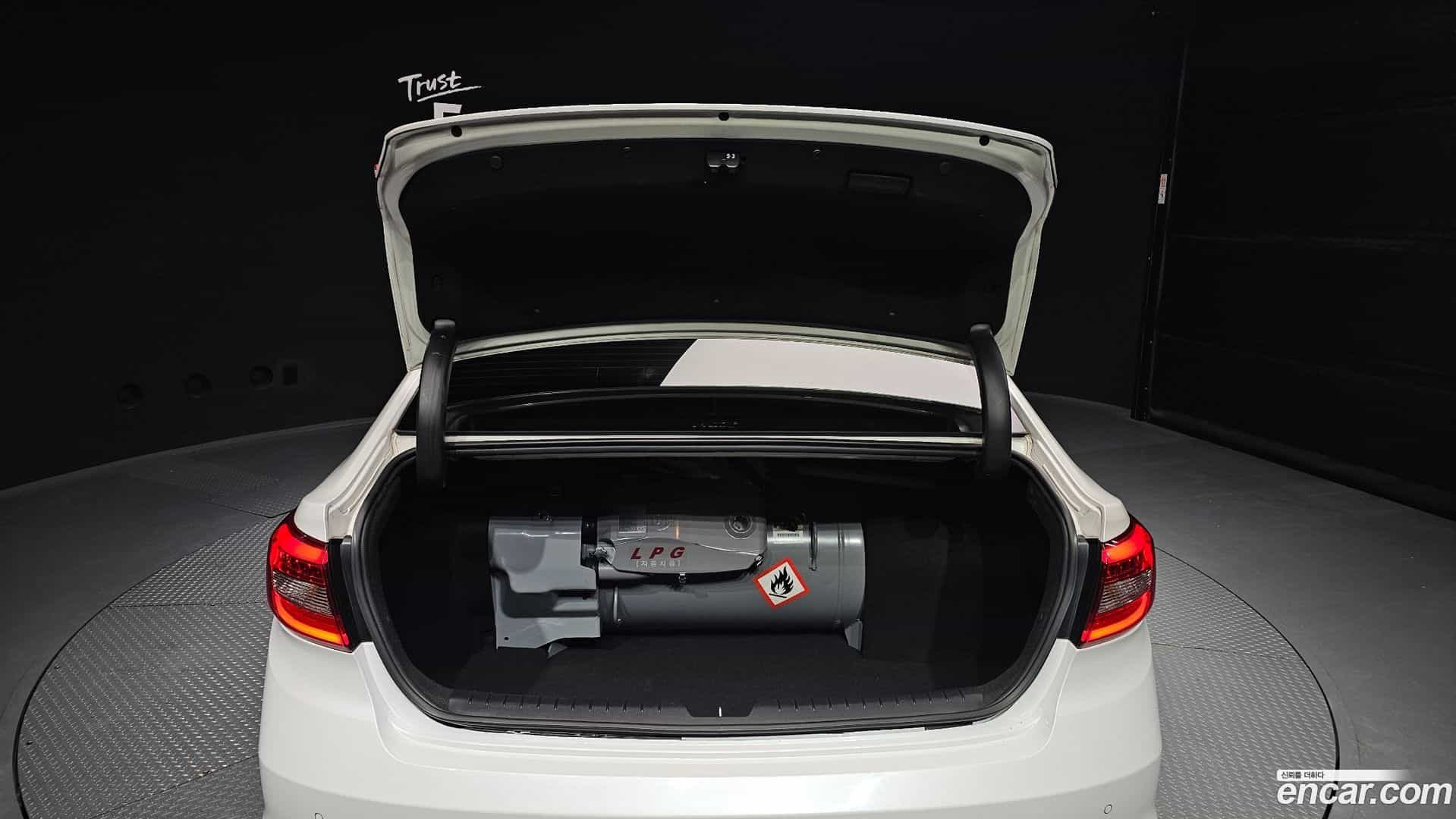 Sonata Hyundai 2016.4-OPTION-024