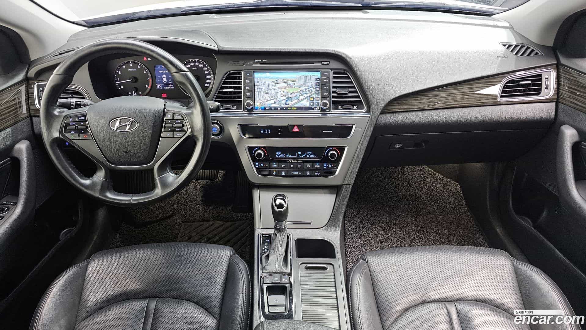 Sonata Hyundai 2015.0-INNER-007