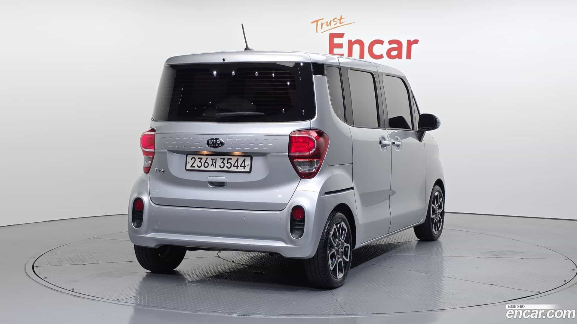 RAY Kia 2019.1-OUTER-002