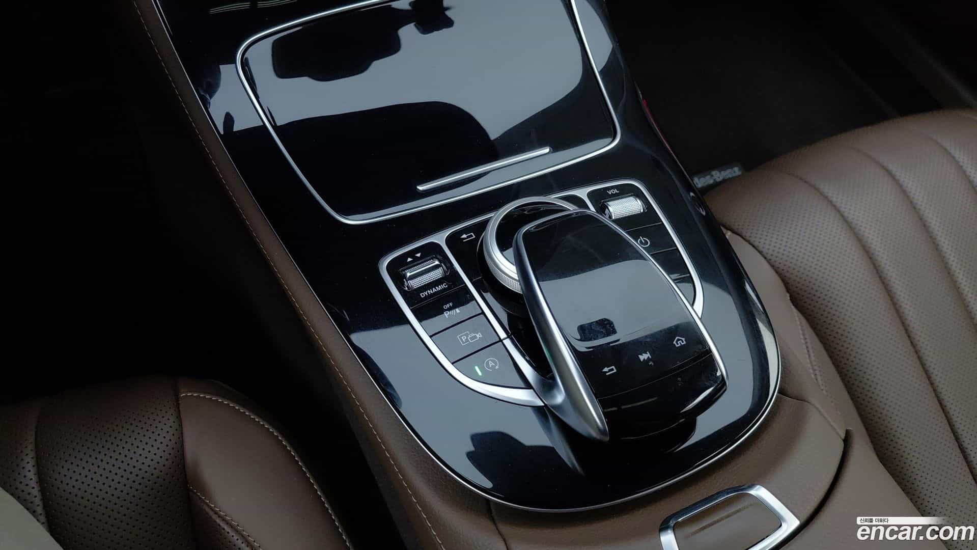 E-Class Mercedes-Benz 2018.5-INNER-009