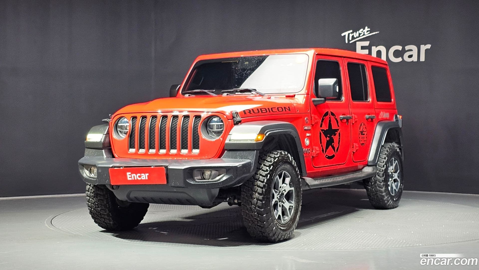 Main__Slider__Photo:Wrangler Jeep 2019.8-0