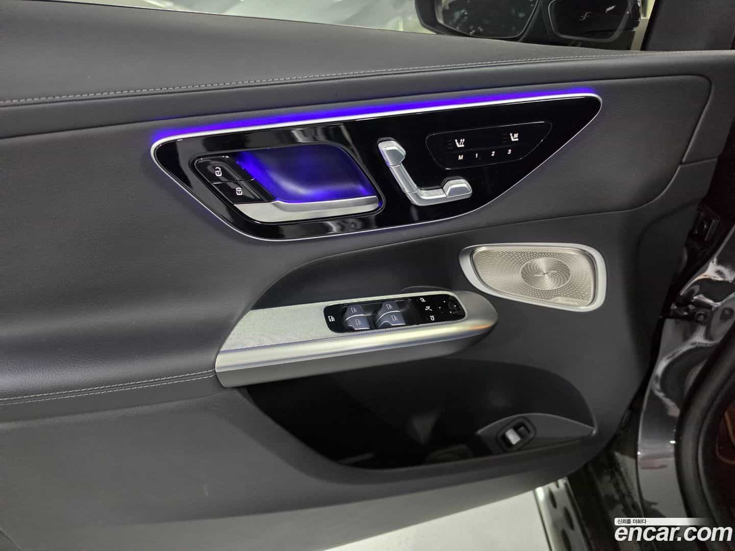 GLC-Class Mercedes-Benz 2024.3-OPTION-019