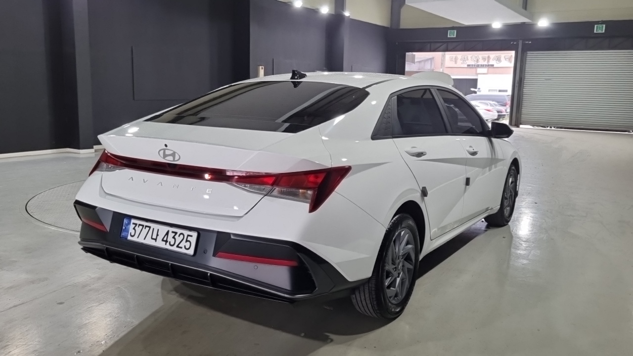 AVANTE Hyundai 2024.1-OUTER-002