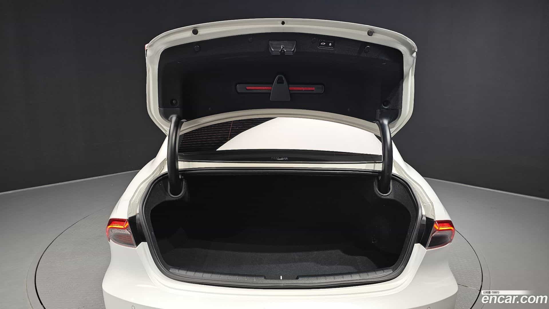 Grandeur Hyundai 2022.4-OPTION-024
