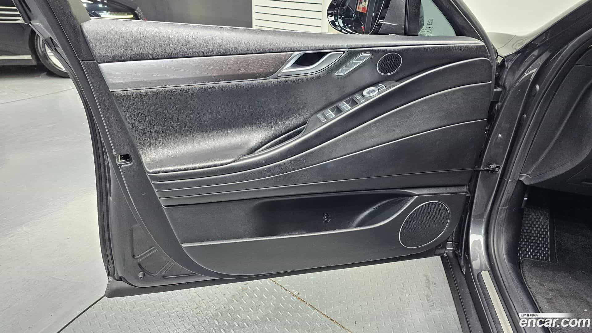 G80 Genesis 2021.3-INNER-034