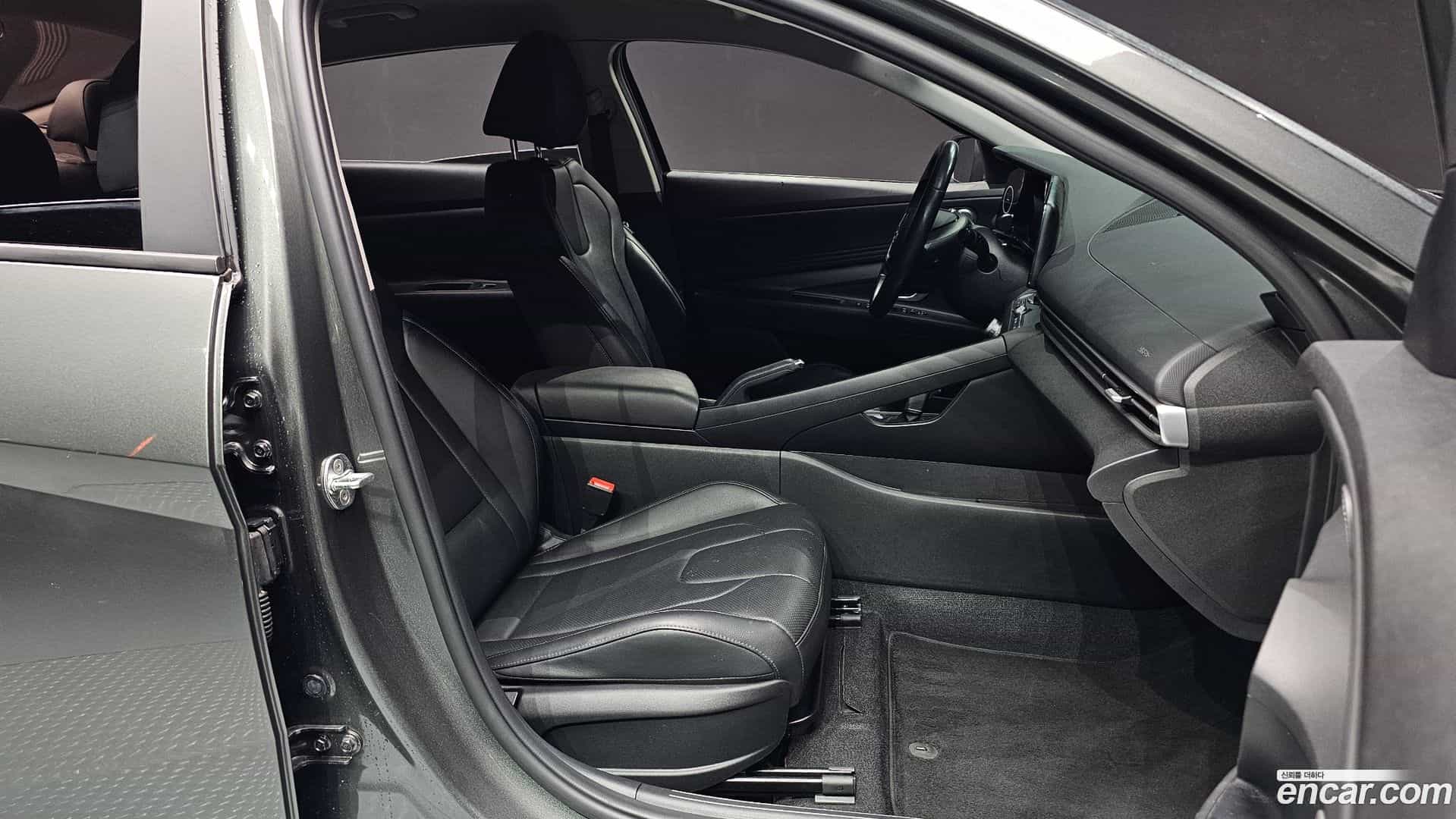 AVANTE Hyundai 2022.3-INNER-010