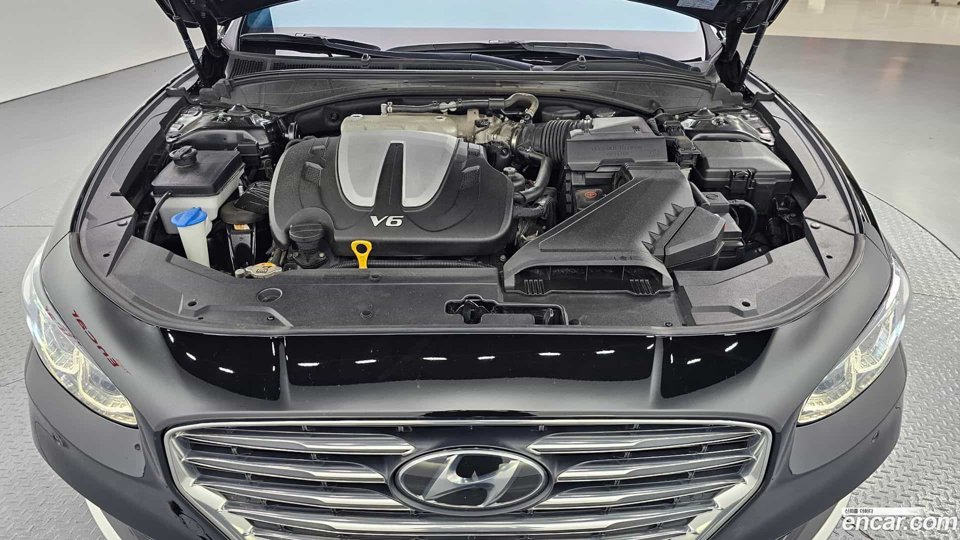 Grandeur Hyundai 2017.11-OUTER-006