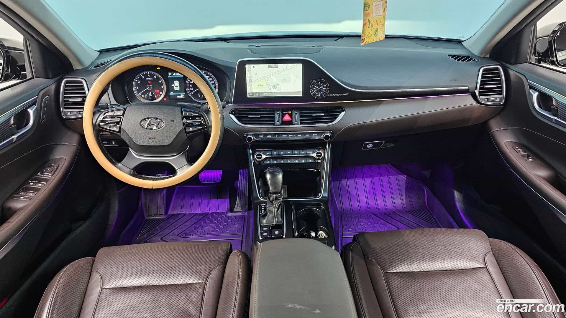 Grandeur Hyundai 2017.11-INNER-007