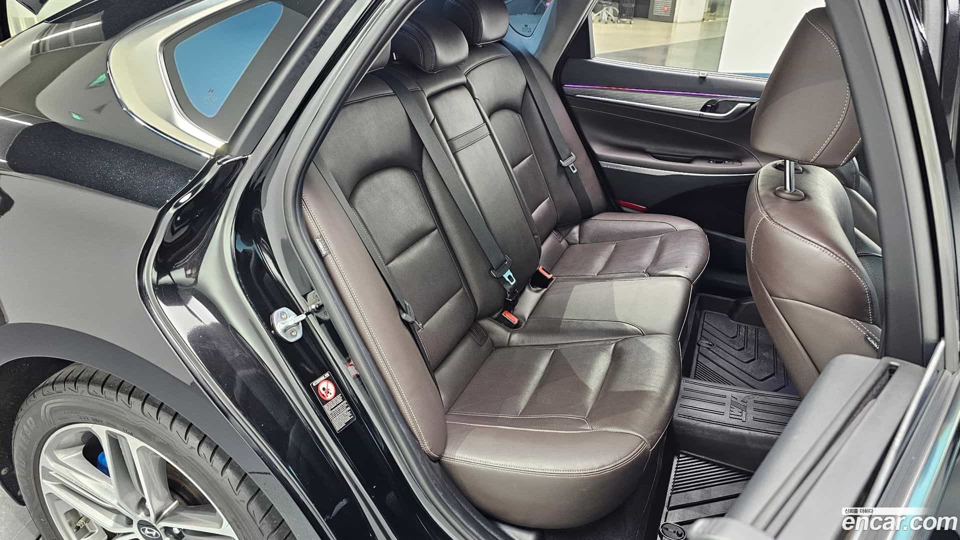 Grandeur Hyundai 2017.11-OPTION-015