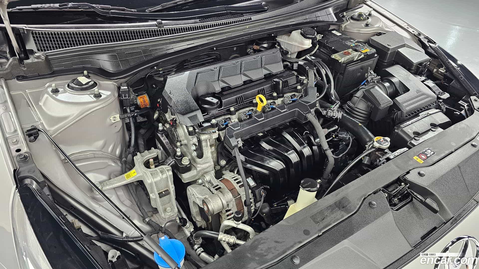 AVANTE Hyundai 2022.0-OUTER-006