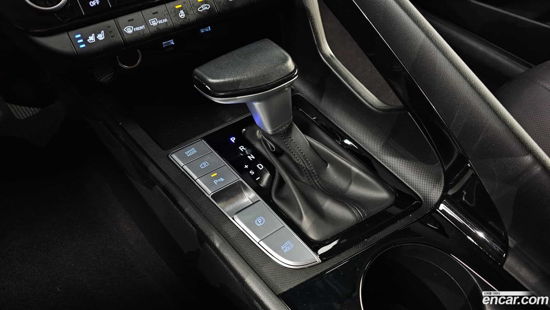 AVANTE Hyundai 2022.0-INNER-009