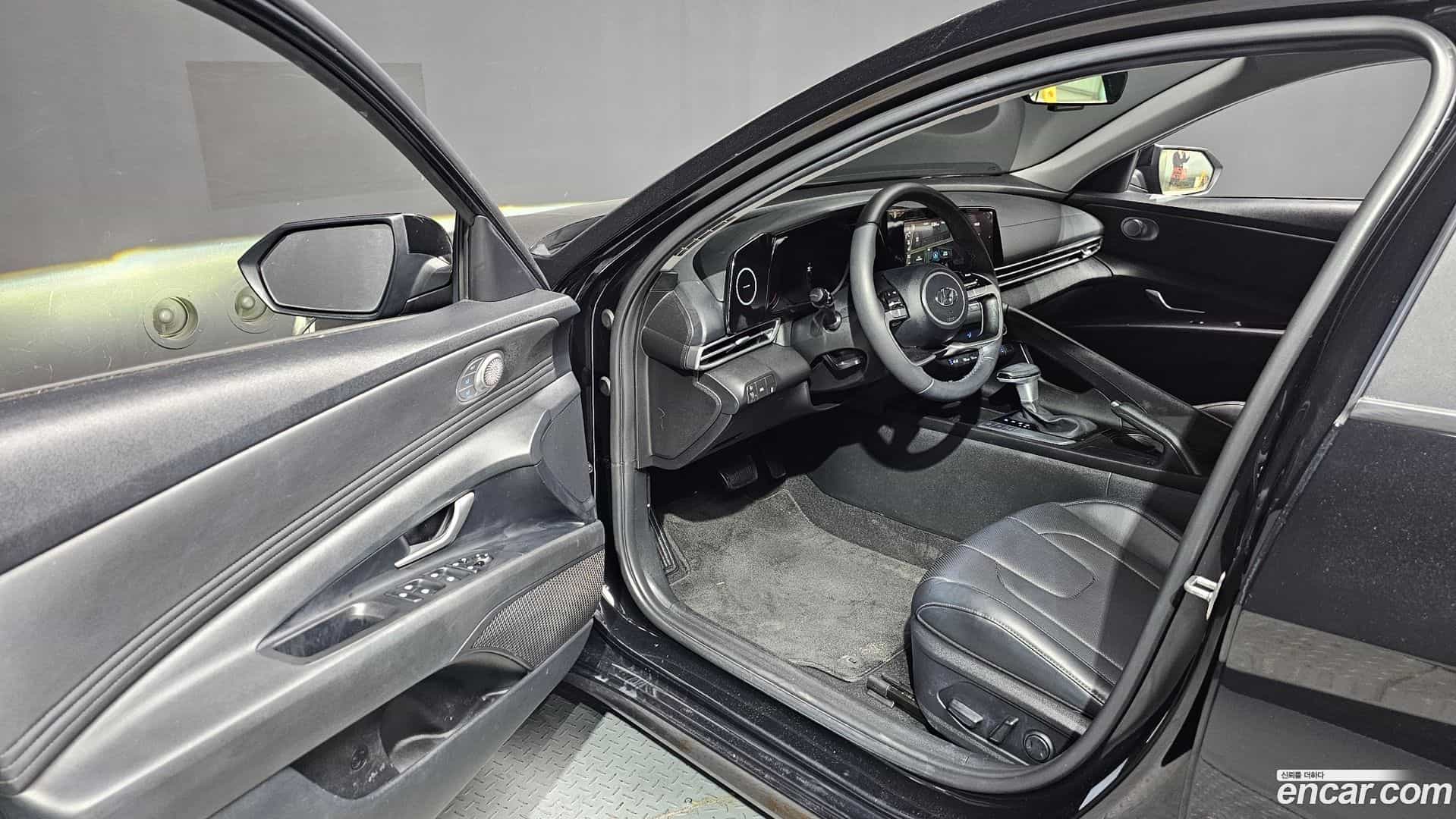 AVANTE Hyundai 2022.11-INNER-010