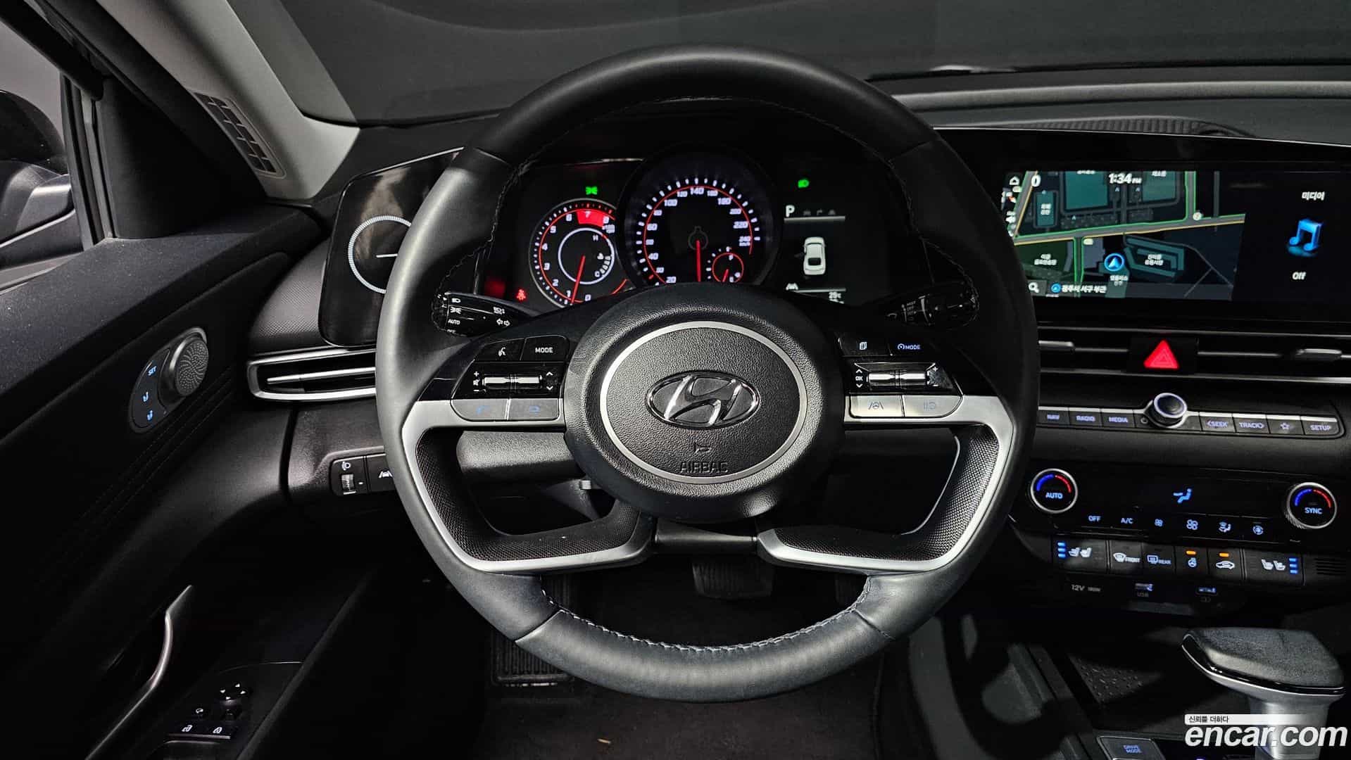 AVANTE Hyundai 2022.11-OPTION-017