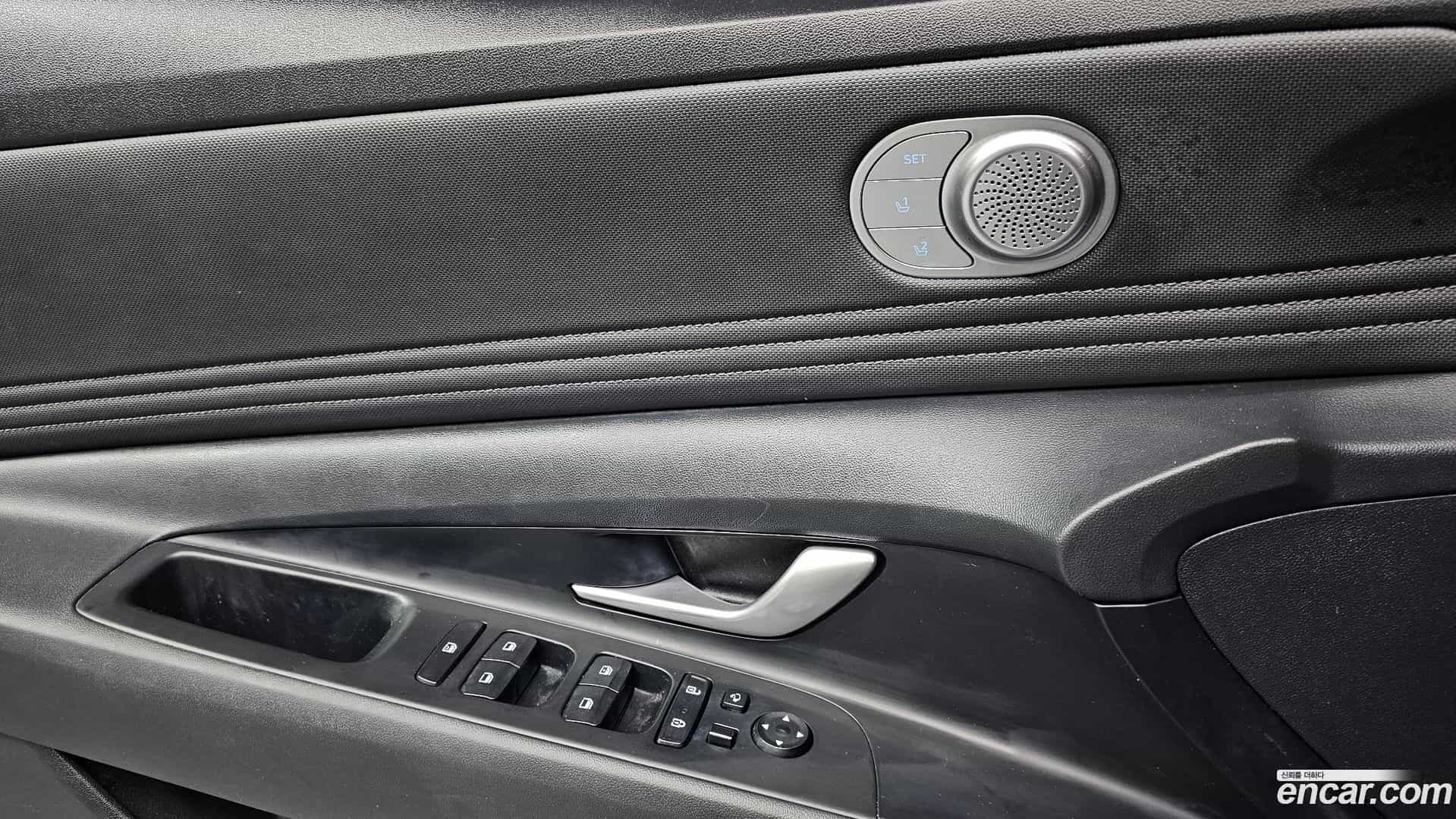 AVANTE Hyundai 2022.11-OPTION-021