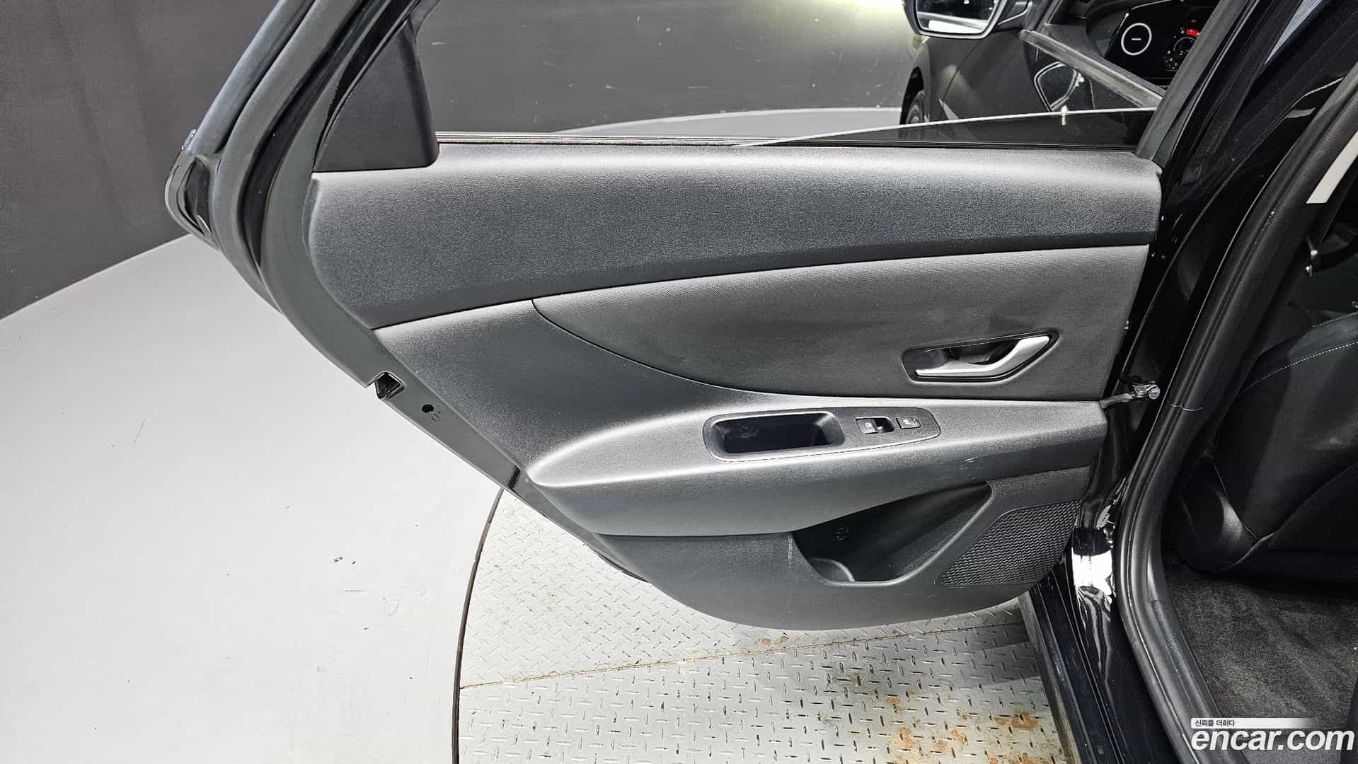 AVANTE Hyundai 2022.11-INNER-035
