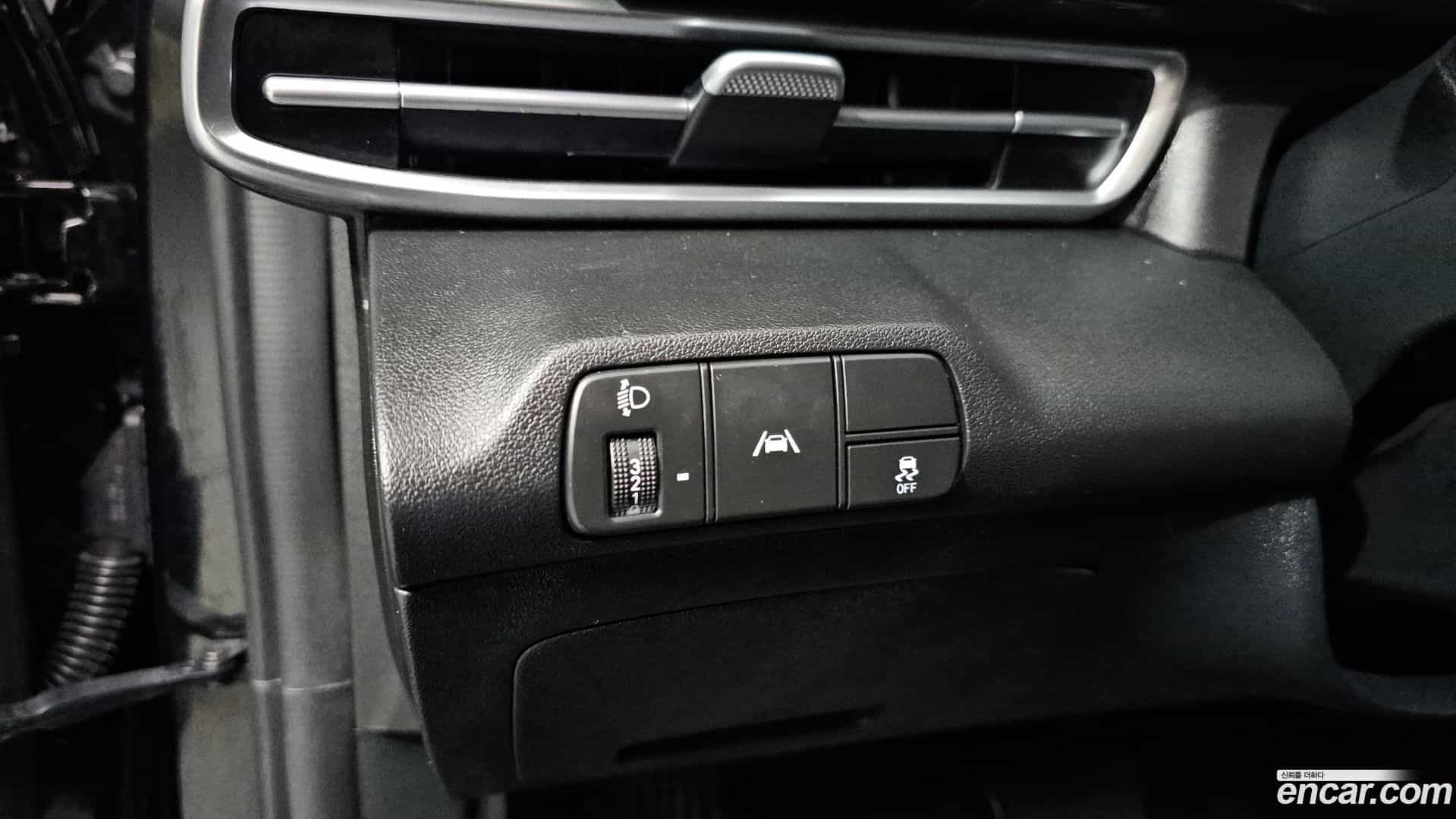 AVANTE Hyundai 2022.11-OPTION-043