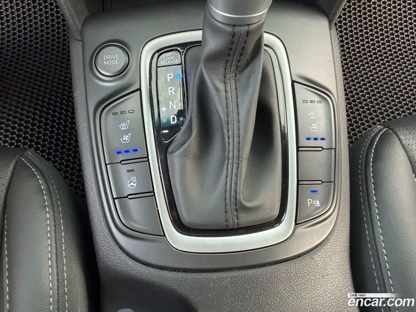 Kona Hyundai 2019.10-INNER-009