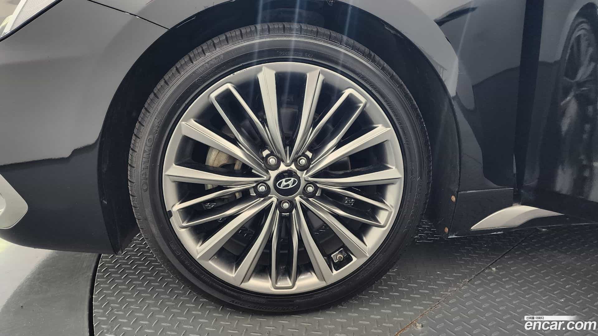 Grandeur Hyundai 2017.3-OUTER-005