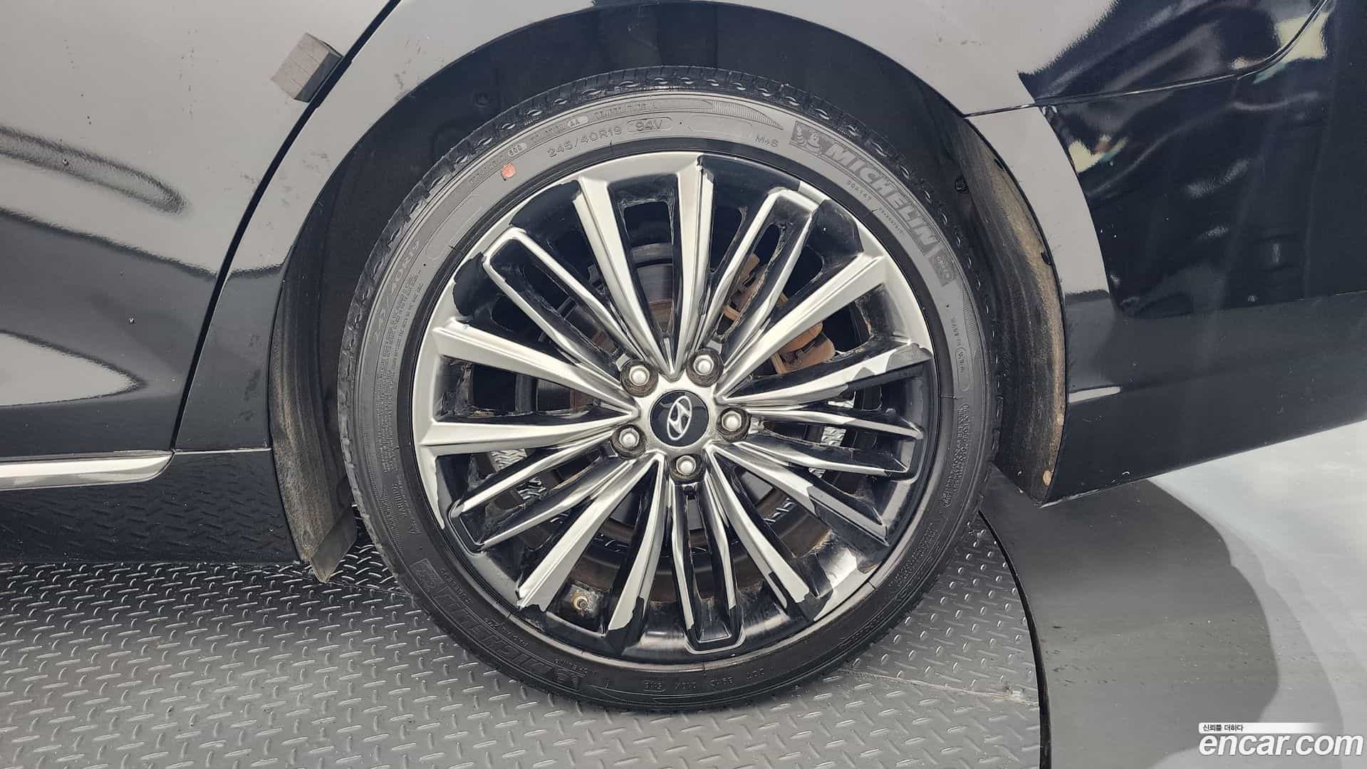 Grandeur Hyundai 2017.3-OUTER-031