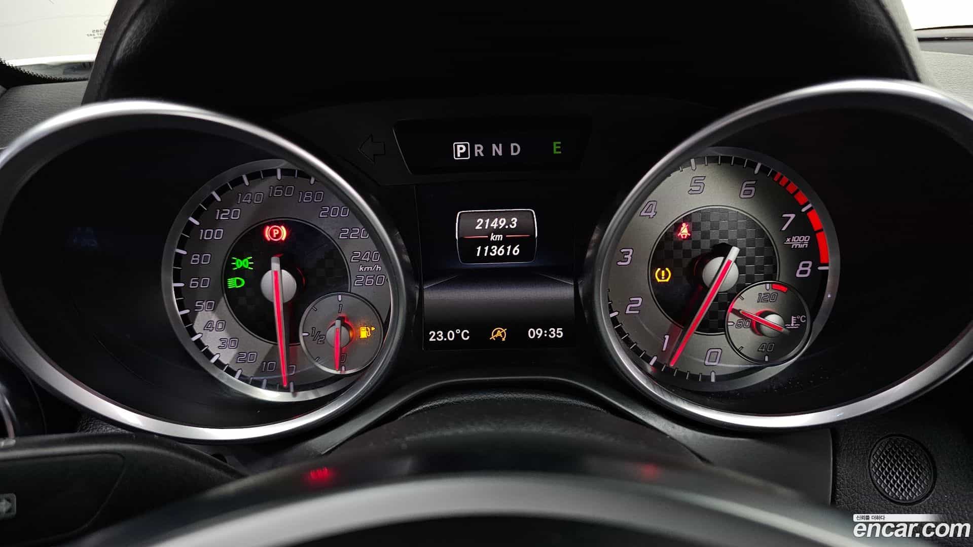 SLK-Class Mercedes-Benz 2016.4-INNER-008