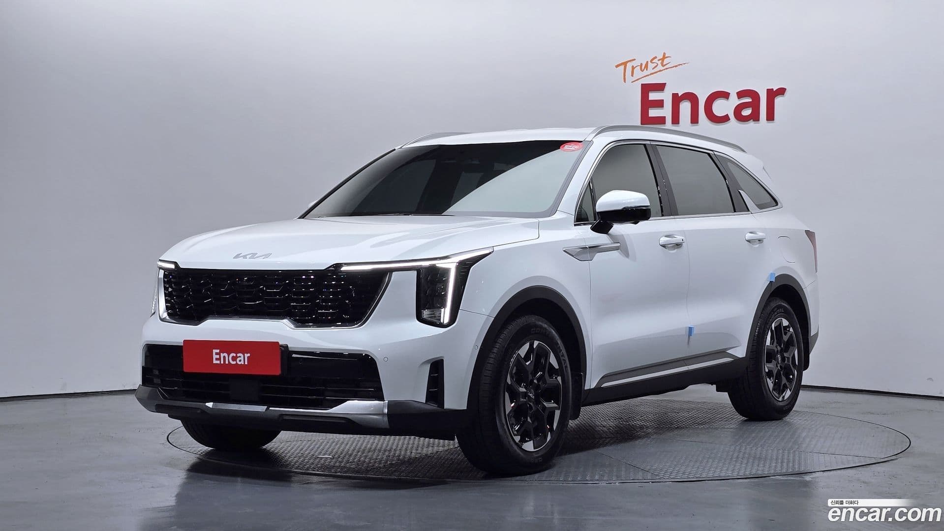Main__Slider__Photo:Sorento Kia 2024.9-0