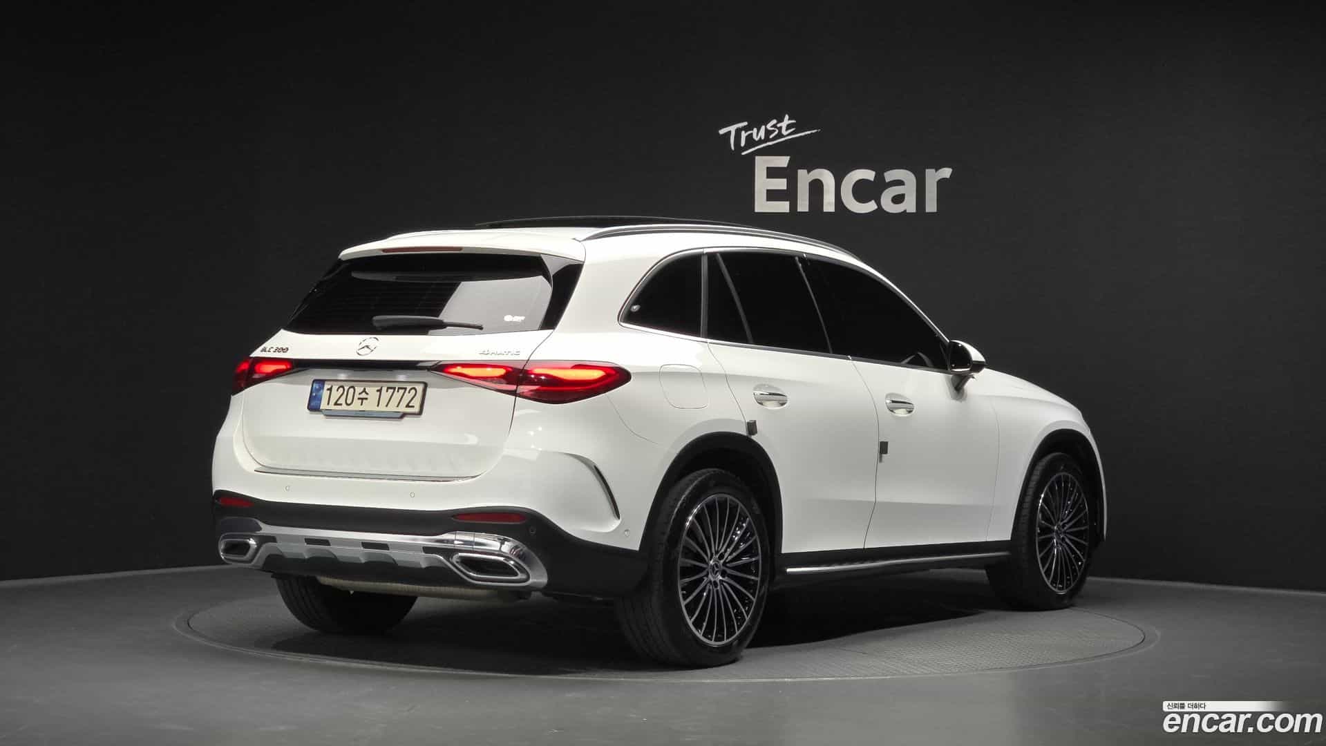 GLC-Class Mercedes-Benz 2023.11-OUTER-002