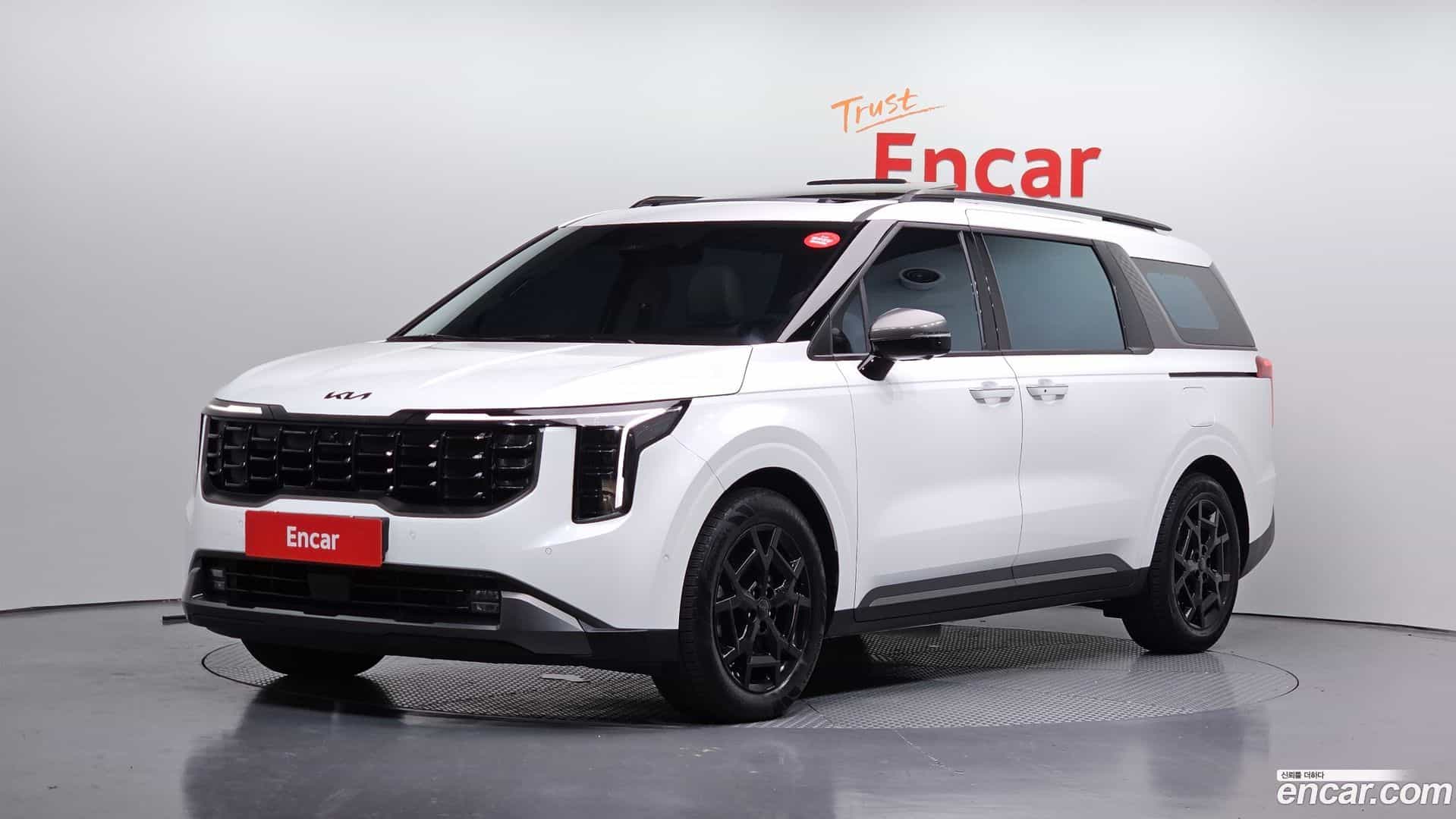 Canival Kia 2025.8-OUTER-001